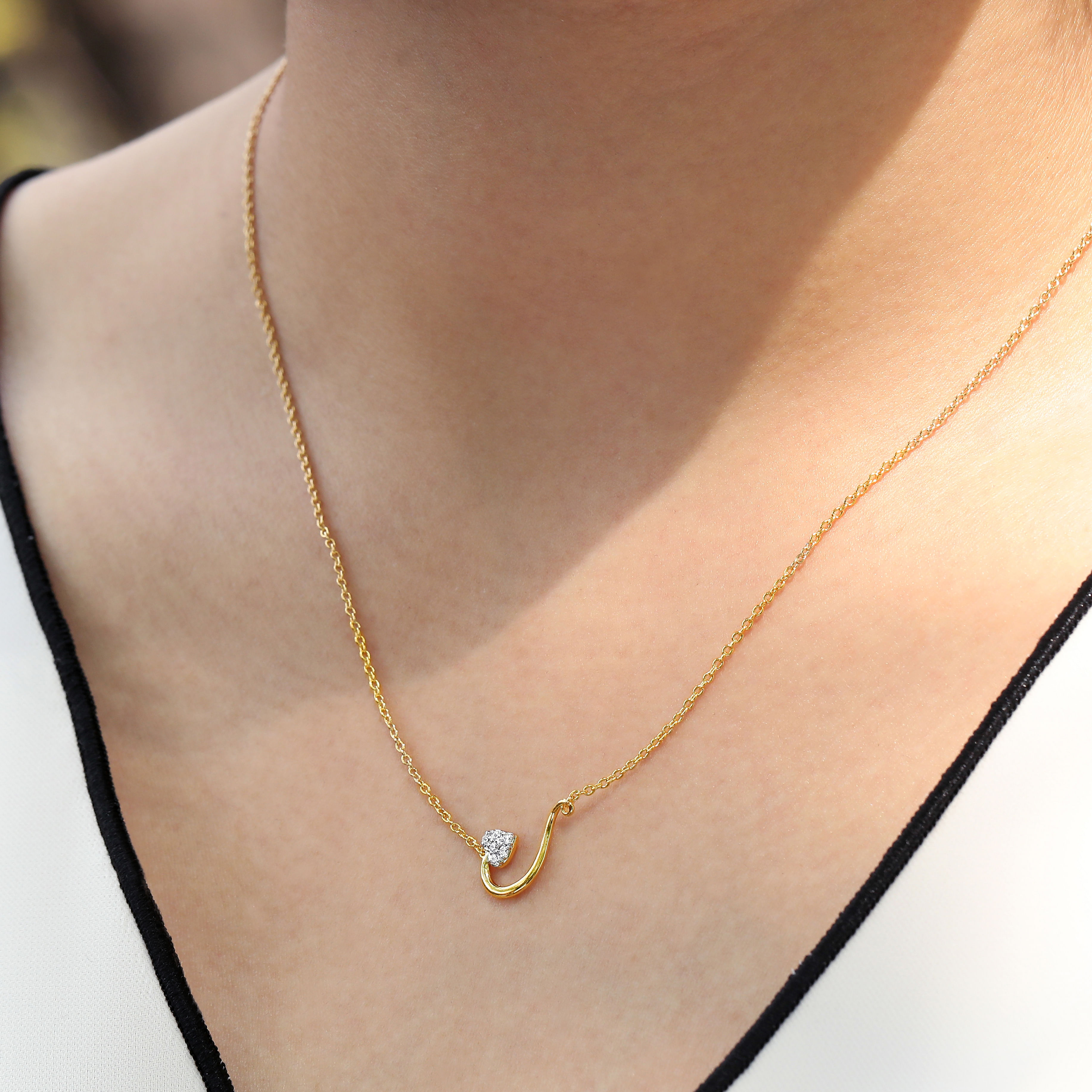 14K Yellow Gold Pavé Diamond Heart Pendant Necklace