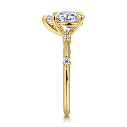 14K Yellow Gold Pear Shape Diamond Engagement Ring