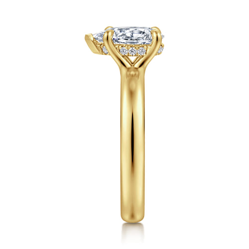 14K Yellow Gold Pear Shape Diamond Engagement Ring