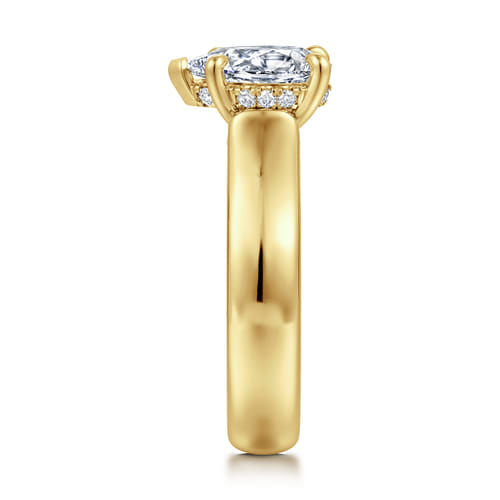14K Yellow Gold Pear Shape Diamond Engagement Ring