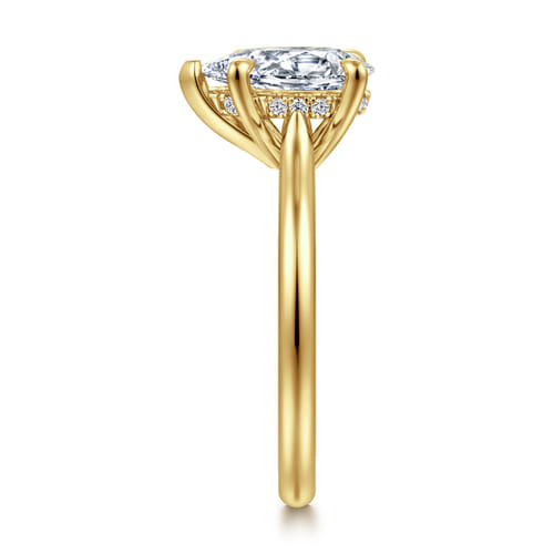 14K Yellow Gold Pear Shape Solitaire Diamond Engagement Ring