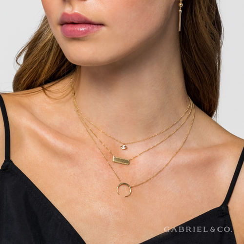 14K Yellow Gold Rectangular ID Pendant Necklace with Twisted Rope Frame