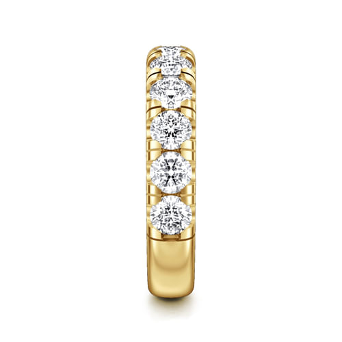 14K Yellow Gold Round 11 Stone Diamond Anniversary Band