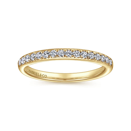 14K Yellow Gold Round 16 Stone Diamond Wedding Band