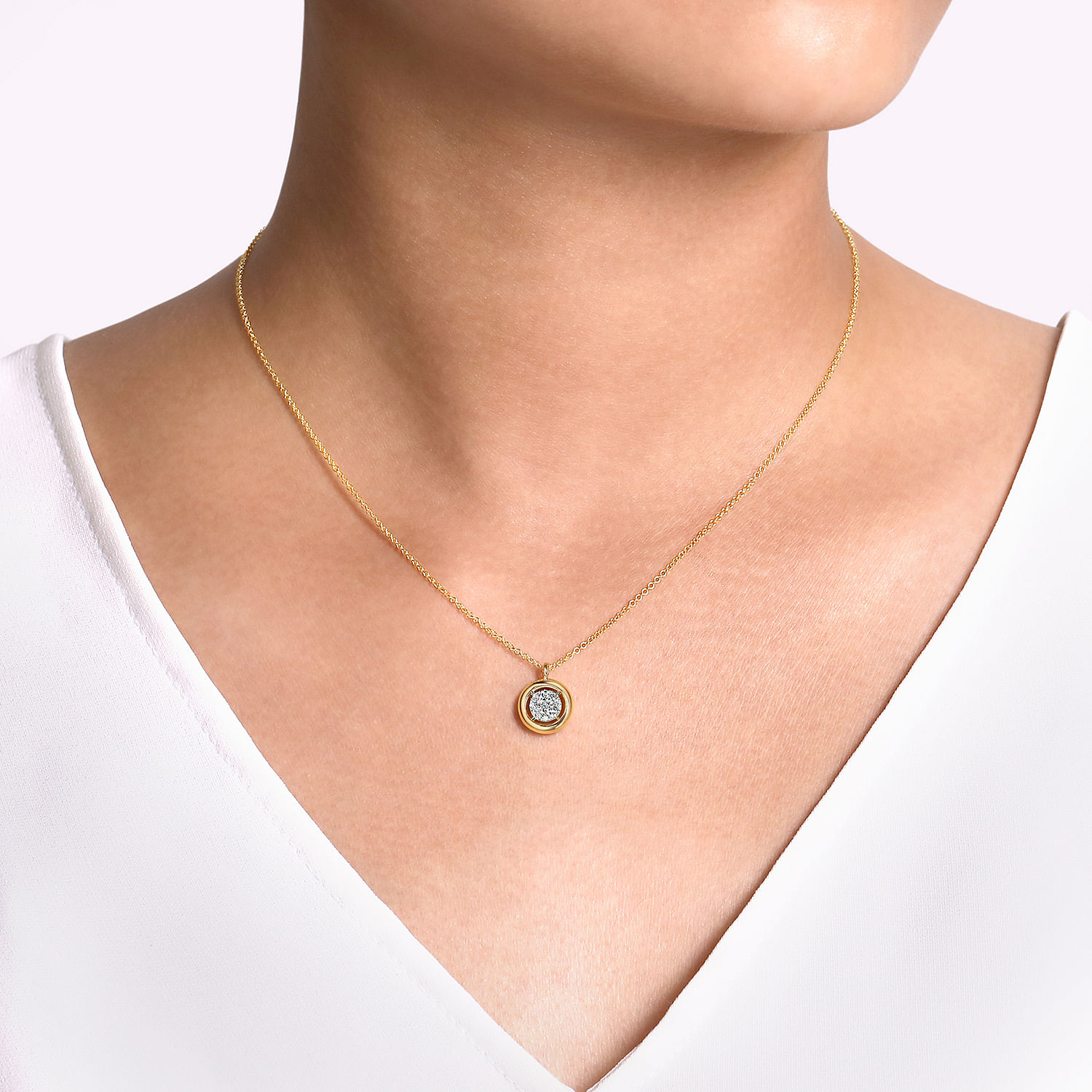 14K Yellow Gold Round Pavé Diamond Floating Pendant Necklace with Wide Border