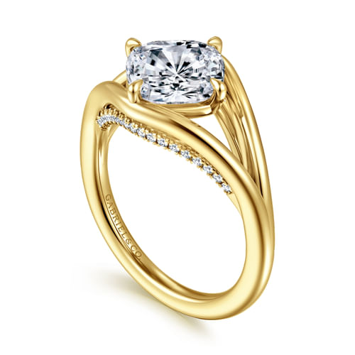 14K Yellow Gold Split Shank Compass Prong Cushion Cut Diamond Engagement Ring