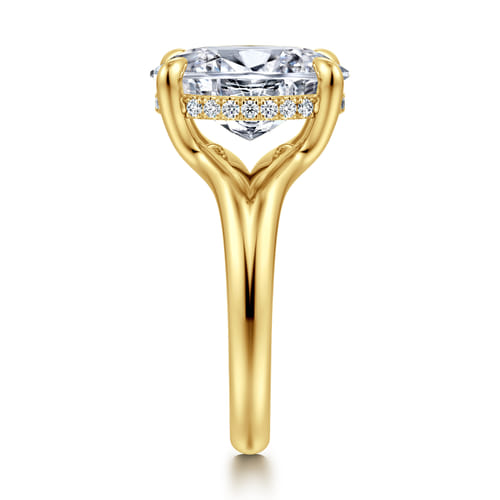 14K Yellow Gold Split Shank Oval Diamond Engagement Ring