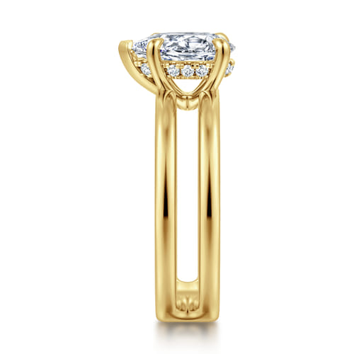 14K Yellow Gold Split Shank Pear Shape Diamond Engagement Ring