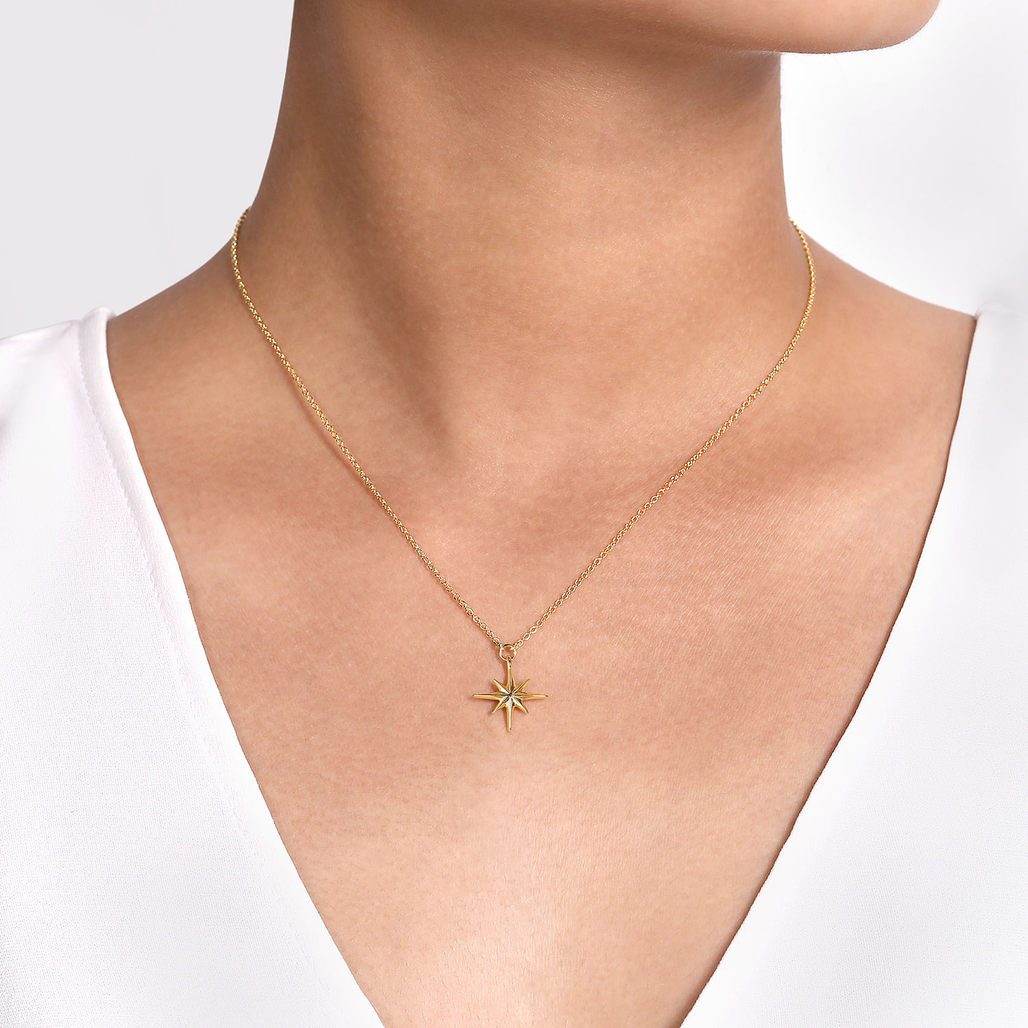 14K Yellow Gold Star Pendant Necklace