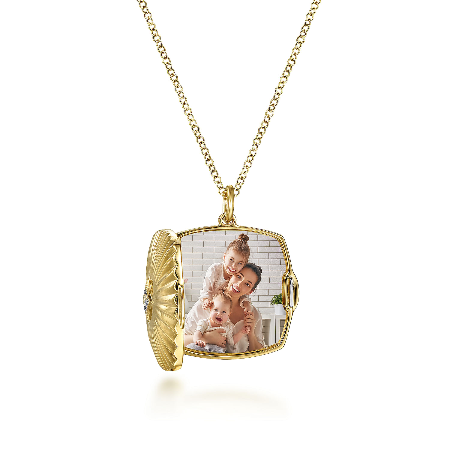 14K Yellow Gold Textured Locket Necklace with Diamond Center