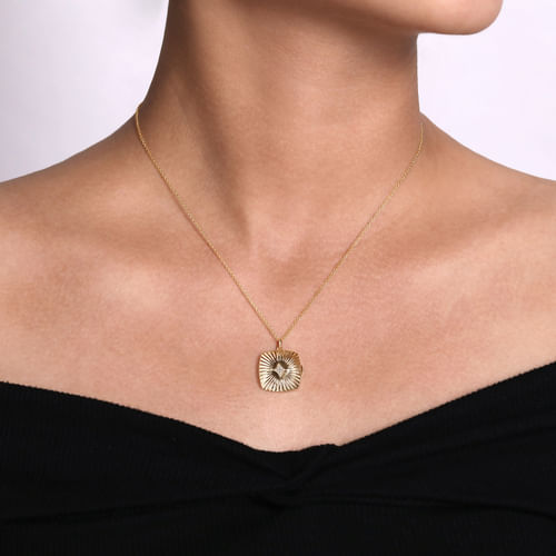 14K Yellow Gold Textured Locket Necklace with Diamond Center