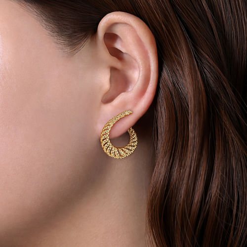 14K Yellow Gold Textured Swirl Bypass Hoop Earrings