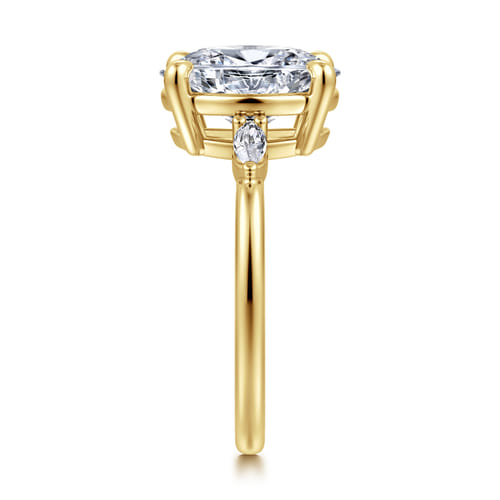 14K Yellow Gold Three Stone Oval Diamond Engagement Ring