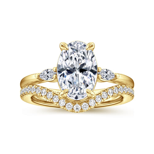 14K Yellow Gold Three Stone Oval Diamond Engagement Ring