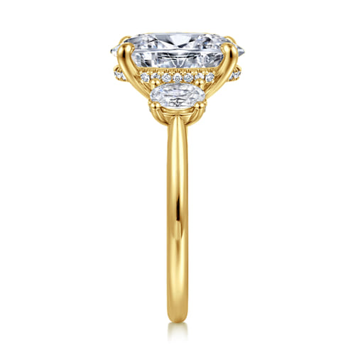 14K Yellow Gold Three Stone Oval Diamond Engagement Ring