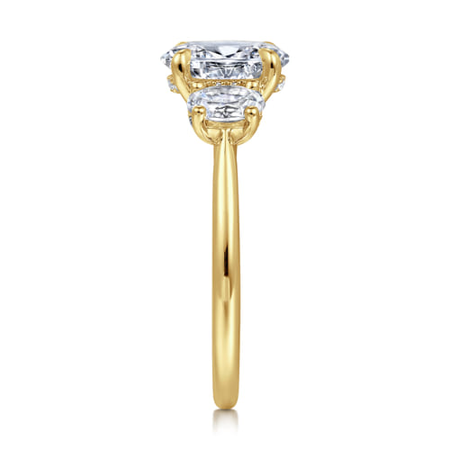 14K Yellow Gold Three Stone Oval Diamond Engagement Ring