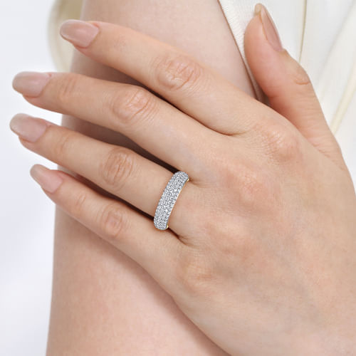 14K Yellow-White Gold Pavé Diamond Anniversary Band