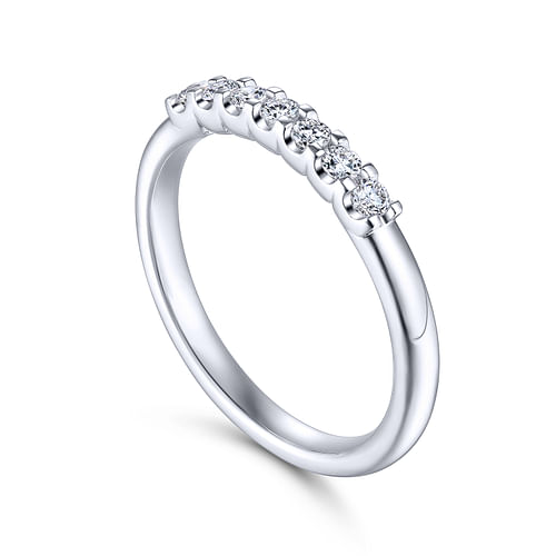 14k White Gold Round 7 Stone Diamond Anniversary Band