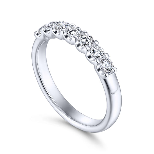 14k White Gold Round 7 Stone Diamond Anniversary Band