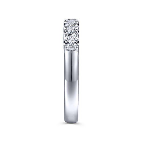 14k White Gold Round 7 Stone Diamond Anniversary Band