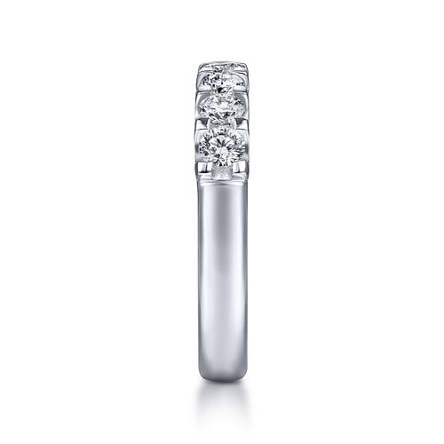 14k White Gold Round 7 Stone Diamond Anniversary Band