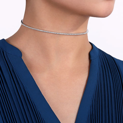 14k White Gold Straight Pavé Diamond Choker Necklace