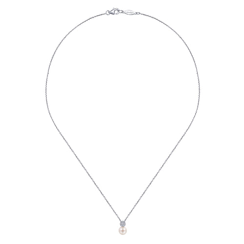 18 inch 14K White Gold Cultured Pearl and Diamond Pavé Pendant Necklace