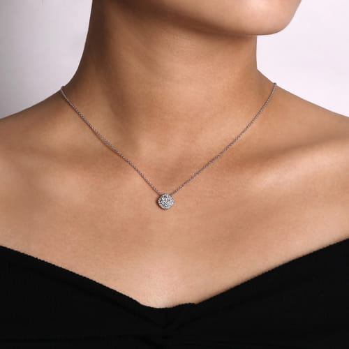 18 inch 14K White Gold Pavé Diamond Cushion Shaped Pendant Necklace 18 inch 14K White Gold Pavé Diamond Cushion Shaped Pendant Necklace