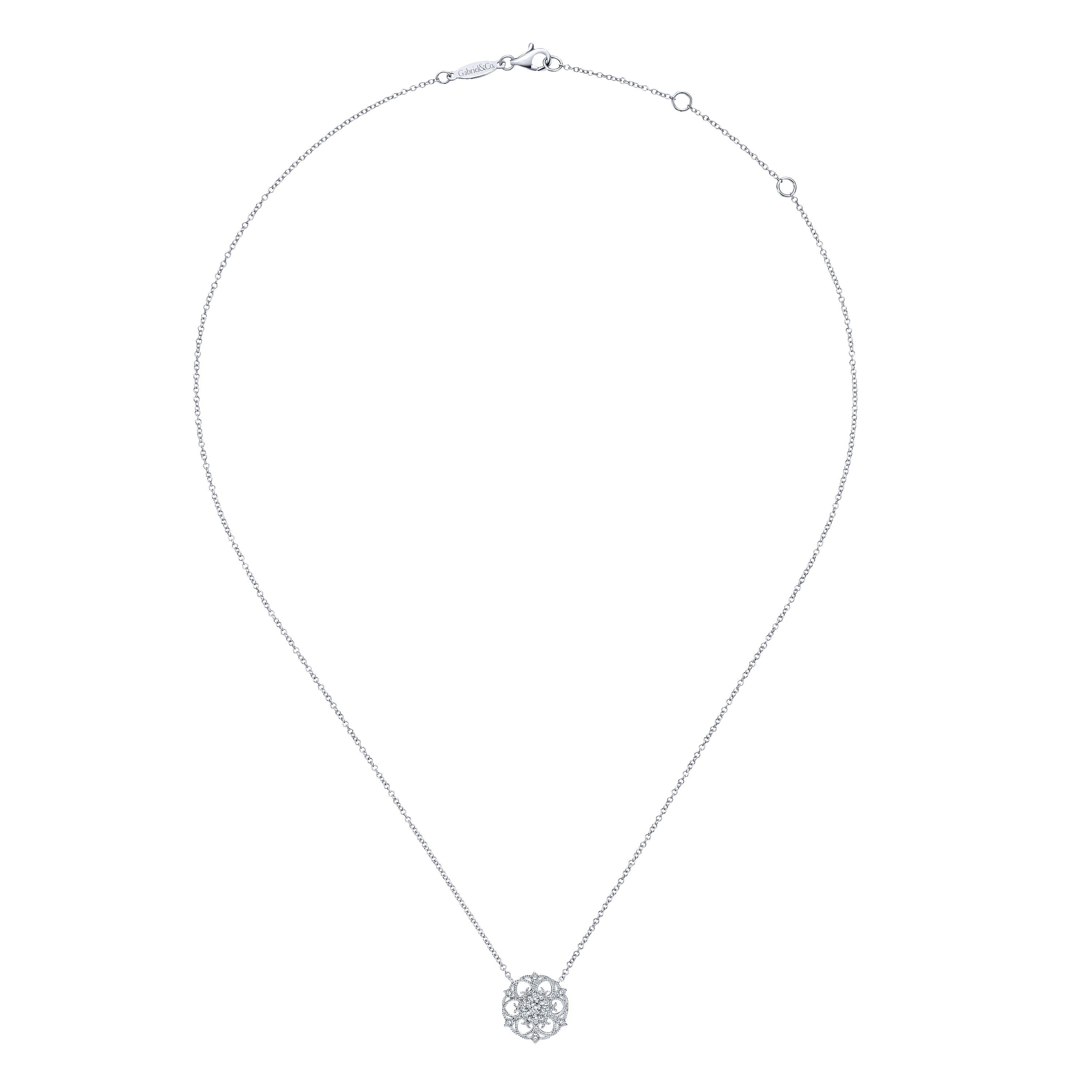 18 inch 14K White Gold Round Filigree Diamond Pendant Necklace