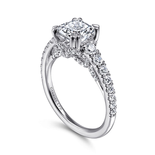 18K White Gold Cushion Cut Diamond Engagement Ring