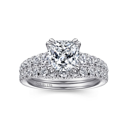 18K White Gold Cushion Cut Diamond Engagement Ring