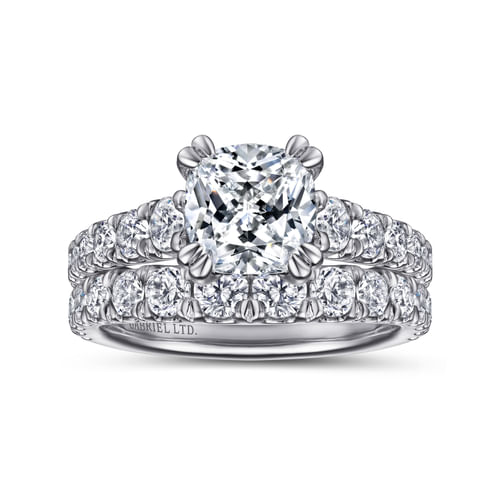 18K White Gold Cushion Cut Diamond Engagement Ring