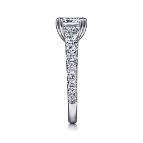 18K White Gold Cushion Cut Diamond Engagement Ring