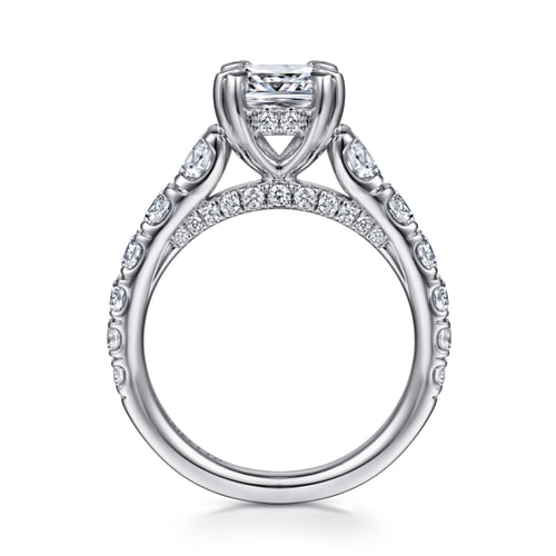 18K White Gold Cushion Cut Diamond Engagement Ring
