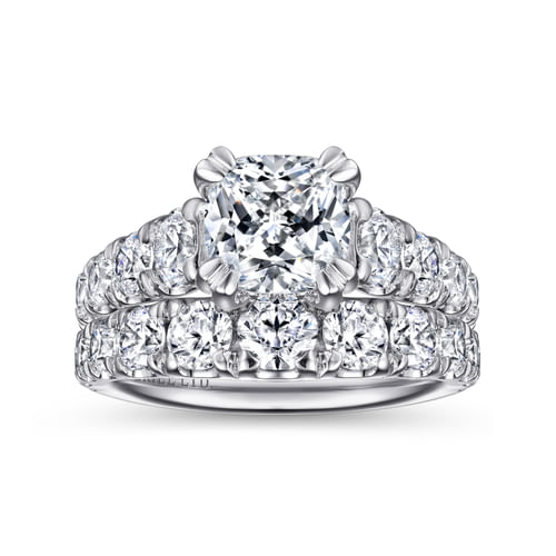 18K White Gold Cushion Cut Diamond Engagement Ring