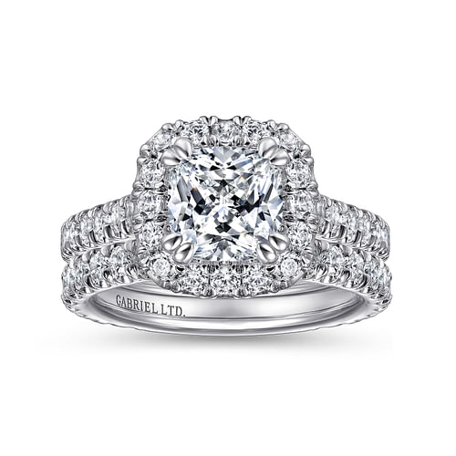 18K White Gold Cushion Halo Diamond Engagement Ring