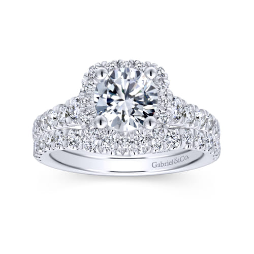 18K White Gold Cushion Halo Round Diamond Engagement Ring