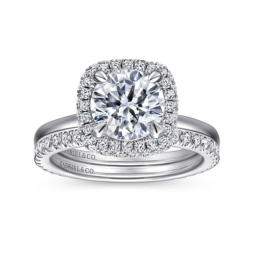 18K White Gold Cushion Halo Round Diamond Engagement Ring