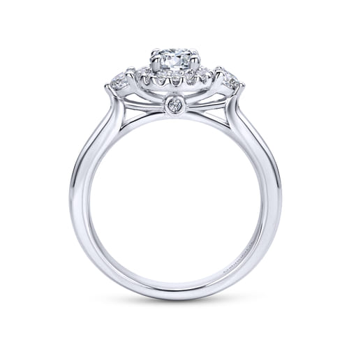 18K White Gold Cushion Halo Round Diamond Engagement Ring 18K White Gold Cushion Halo Round Diamond Engagement Ring