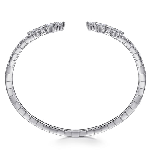 18K White Gold Diamond Bangle