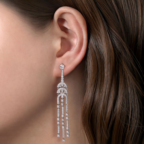 18K White Gold Diamond Chandelier Earrings 