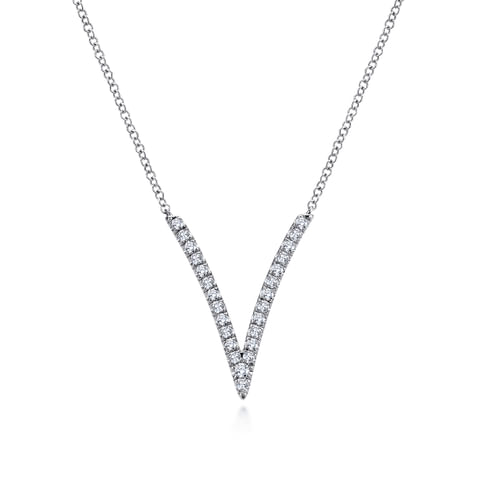 18K White Gold Diamond Chevron Necklace