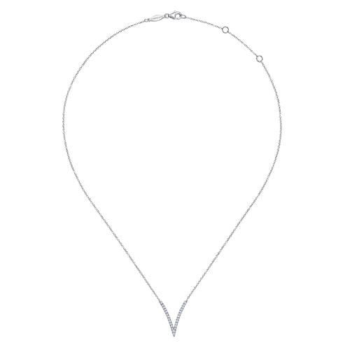 18K White Gold Diamond Chevron Necklace