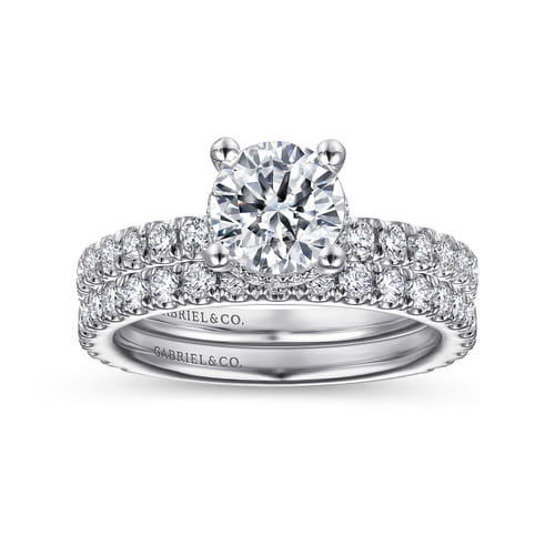 18K White Gold Diamond Engagement Ring