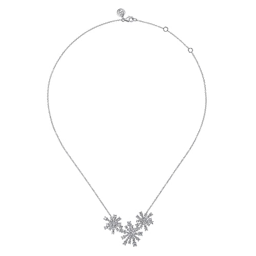 18K White Gold Diamond Floral Necklace