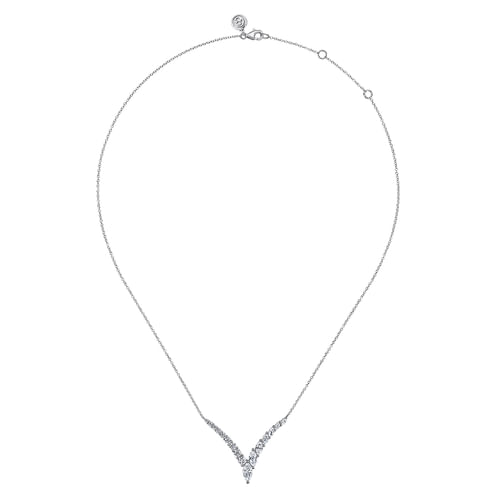 18K White Gold Diamond Necklace