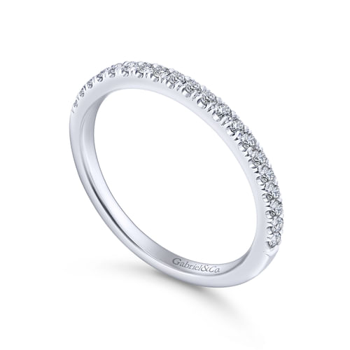 18K White Gold Diamond Wedding Band