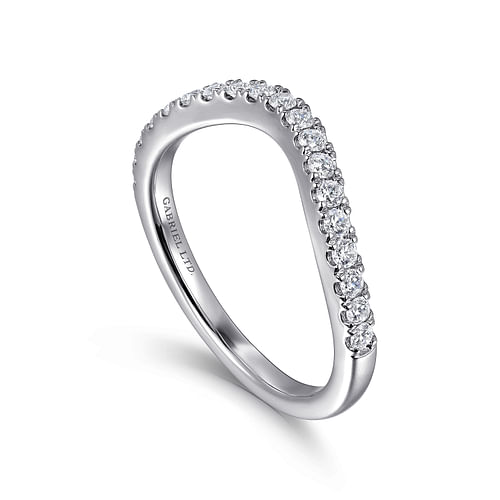 18K White Gold Diamond Wedding Band