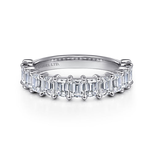 18K White Gold Diamond Wedding Band