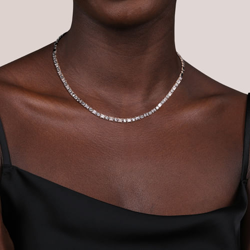 18K White Gold Emerald and Round Diamond Tennis Necklace